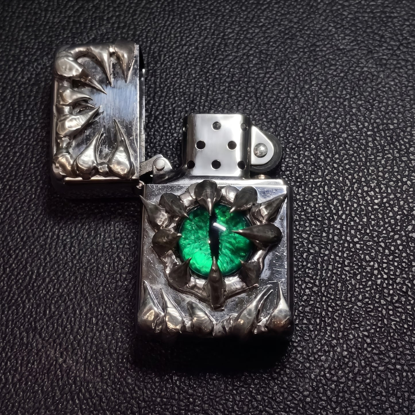 Eclipse lighter
