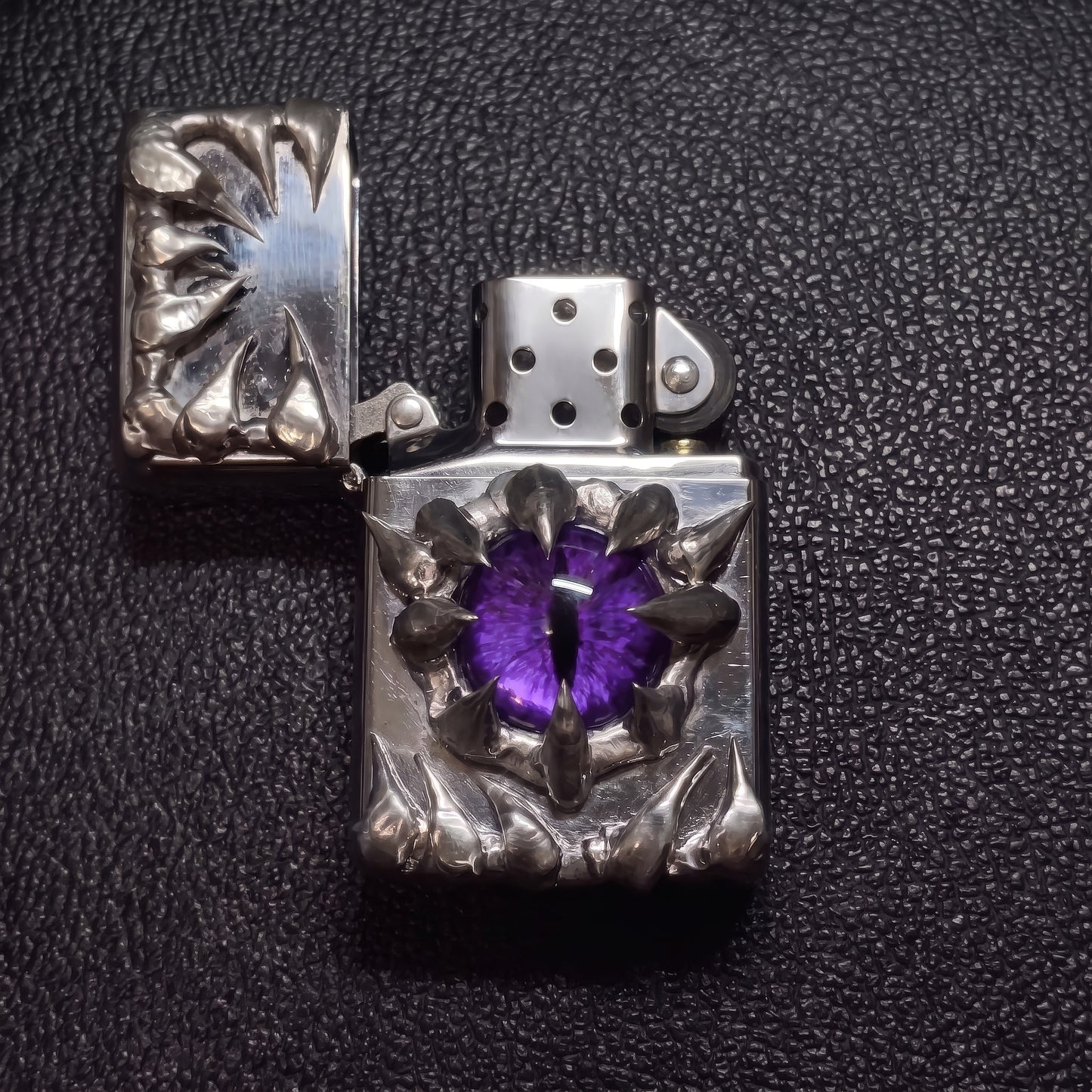 Eclipse lighter